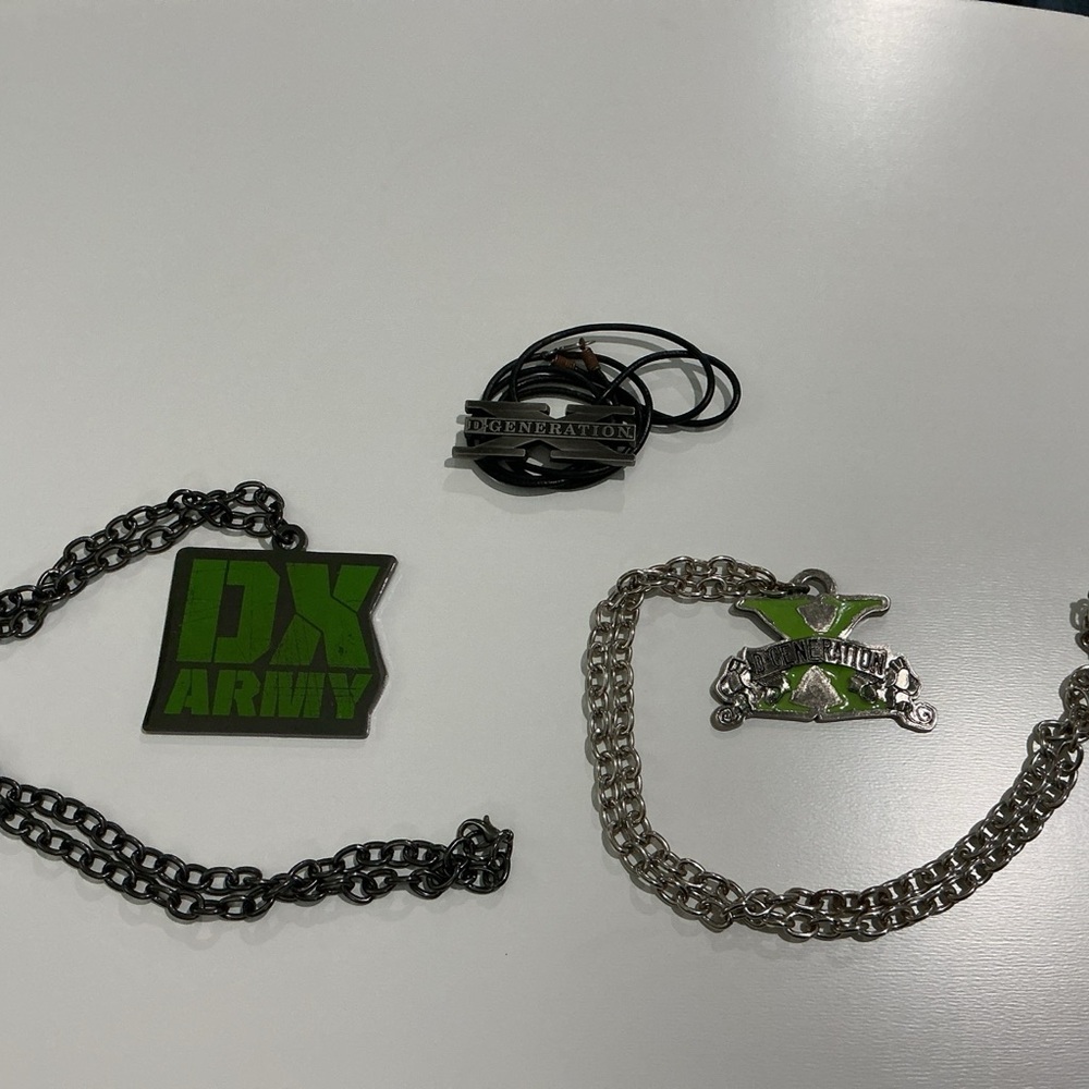 (3) 100% Authentic WWE 2009 Chain Pendant D Generation X DX HHH Michaels
